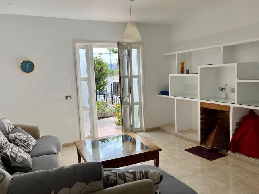 Playa Chica Apt With Terrace 100 M From The Sea Πουέρτο Ντελ Κάρμεν Εξωτερικό φωτογραφία