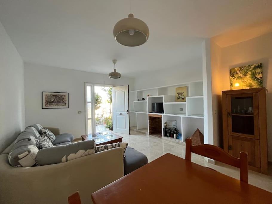 Playa Chica Apt With Terrace 100 M From The Sea Πουέρτο Ντελ Κάρμεν Εξωτερικό φωτογραφία