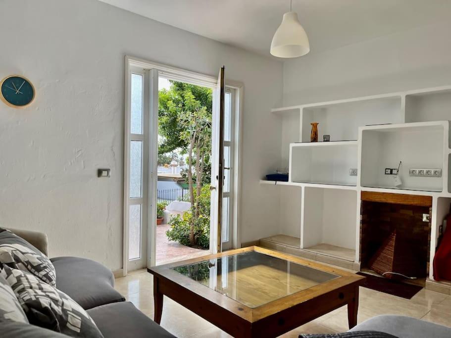 Playa Chica Apt With Terrace 100 M From The Sea Πουέρτο Ντελ Κάρμεν Εξωτερικό φωτογραφία