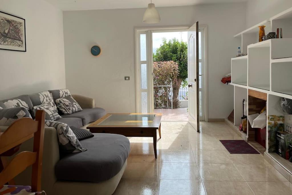 Playa Chica Apt With Terrace 100 M From The Sea Πουέρτο Ντελ Κάρμεν Εξωτερικό φωτογραφία